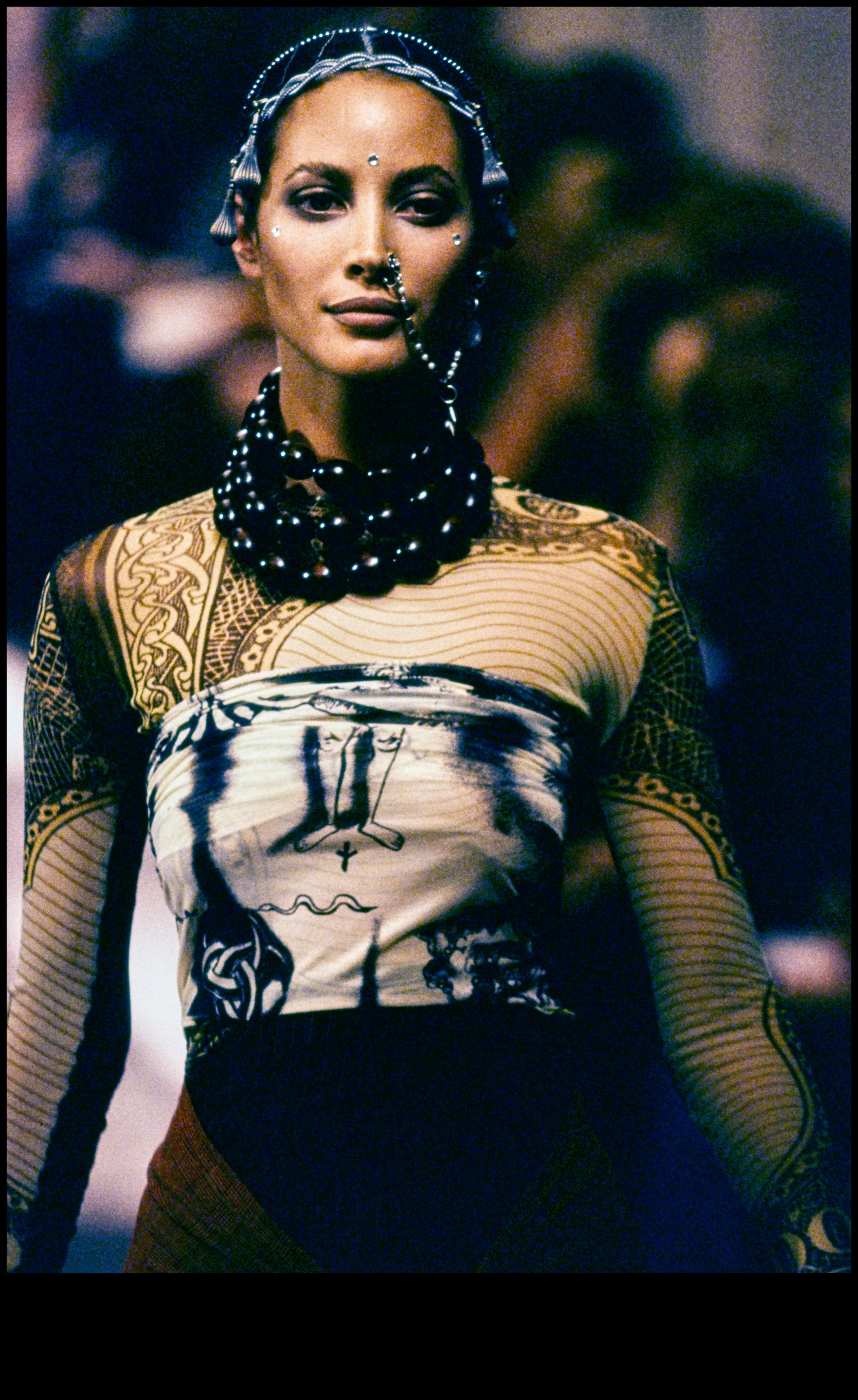 Ανυψωμένα Διακοσμητικά: Καλλιτεχνικές ανακαλύψεις στο Τατουάζ