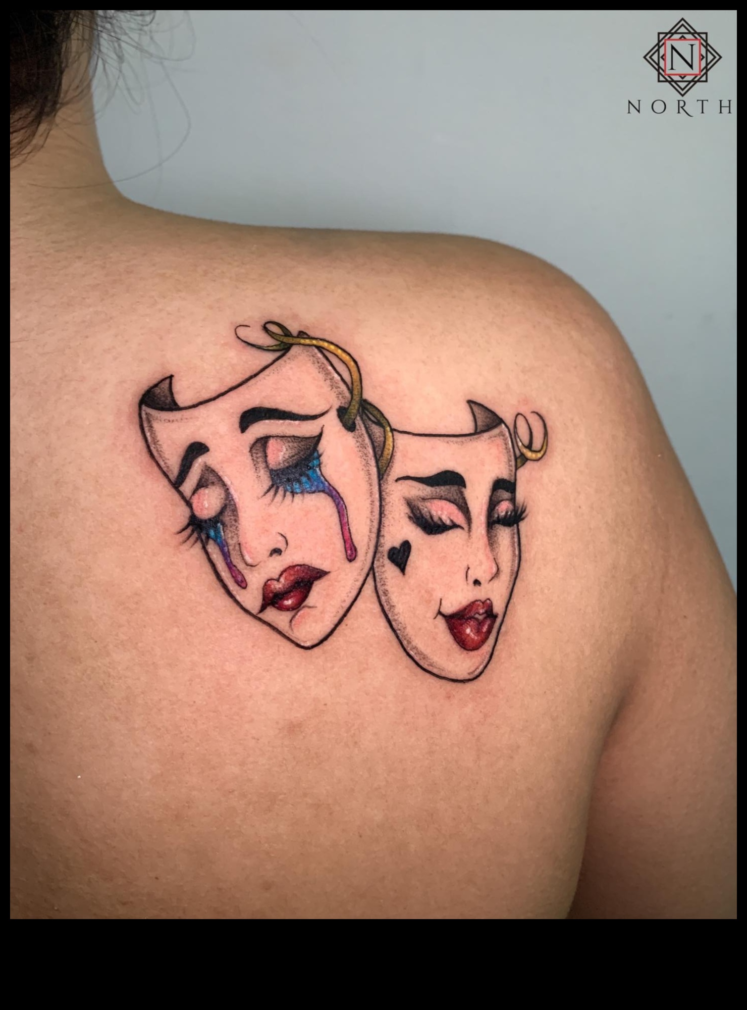 Οι εντυπώσεις μελανιού αναβαθμίζουν το στυλ σας με τα Grand Hand Tattoo Chronicles 5 Ink Impressions: Elevate Style with Grand Hand Tattoo Chronicles