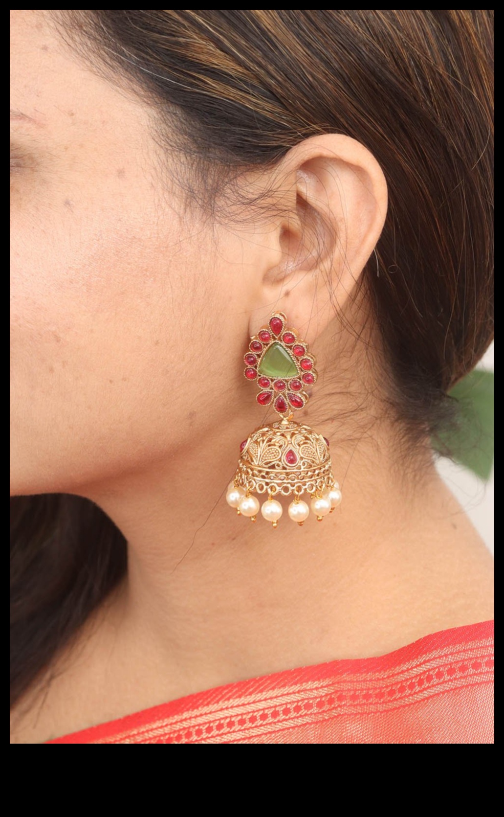 Divine Elegance: Αποκαλύψτε την κομψότητά σας με τα θεϊκά μας στυλ σκουλαρικιών