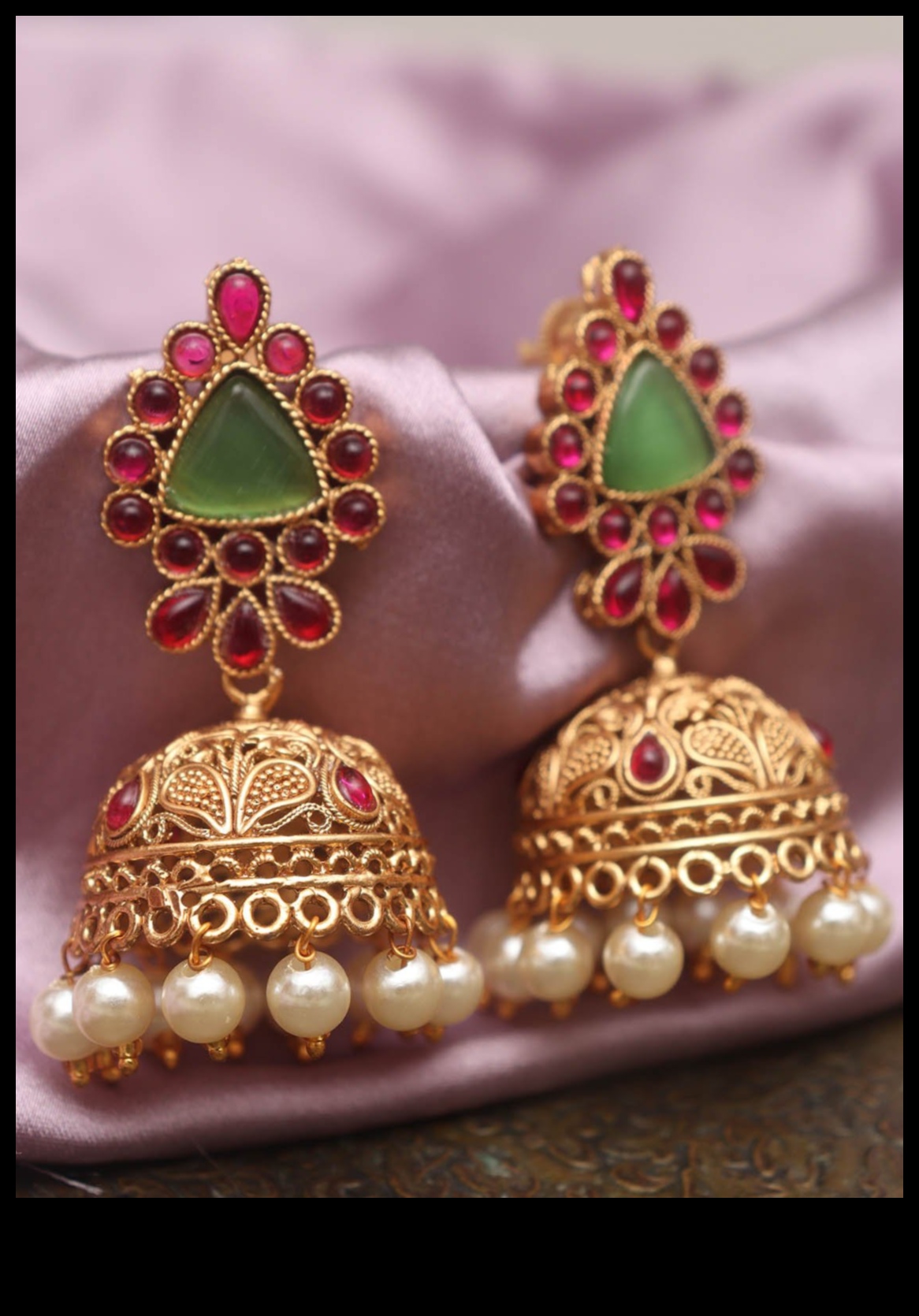 Divine Elegance: Αποκαλύψτε την κομψότητά σας με τα θεϊκά μας στυλ σκουλαρικιών