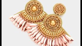 Divine Elegance: Αποκαλύψτε την κομψότητά σας με τα θεϊκά μας στυλ σκουλαρικιών