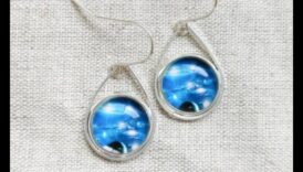 Glistening Galaxy: Ξεκινήστε ένα ταξίδι λάμψης με τα γαλαξιακά σκουλαρίκια μας