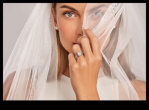 Αγαπημένες στιγμές, γοητευτικά κοσμήματα: νυφική ​​ευδαιμονία