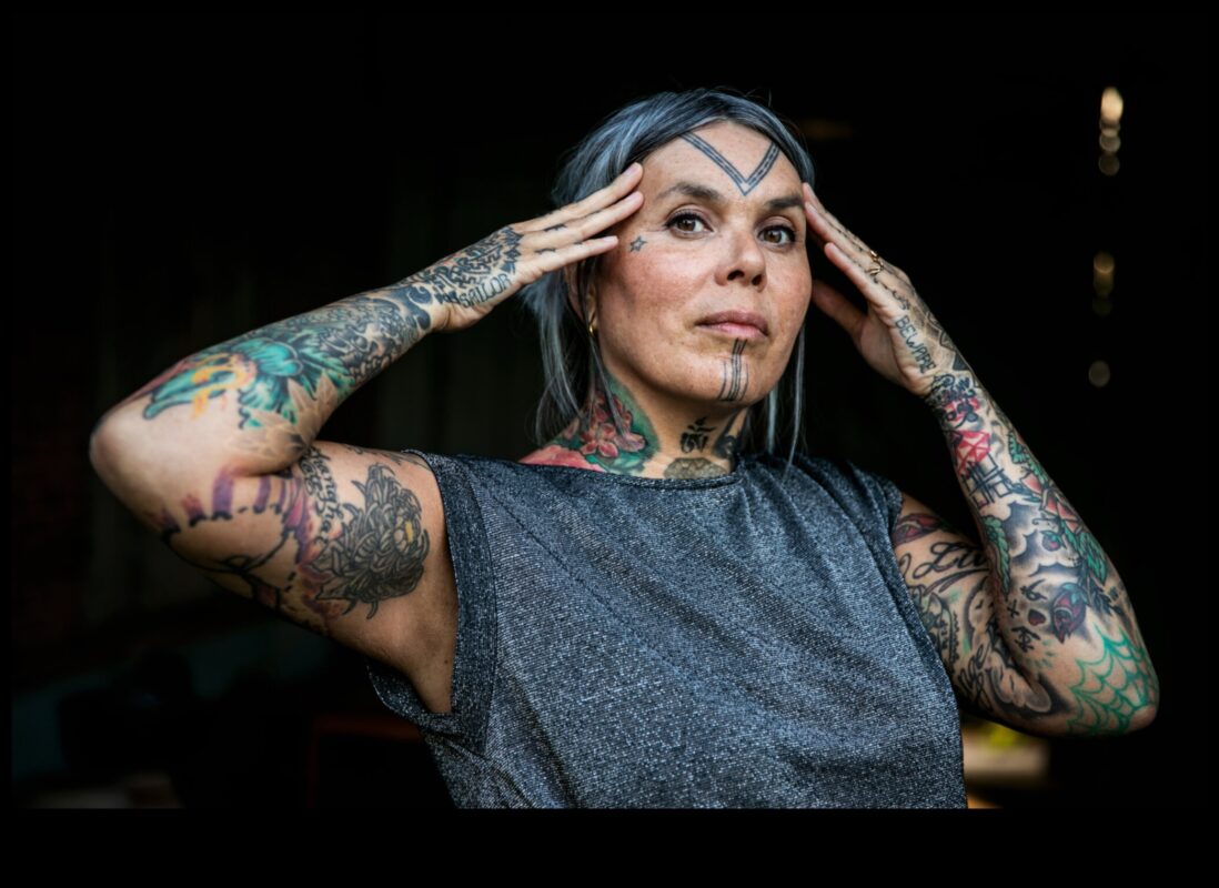 Ανυψωμένα Διακοσμητικά: Καλλιτεχνικές ανακαλύψεις στο Τατουάζ