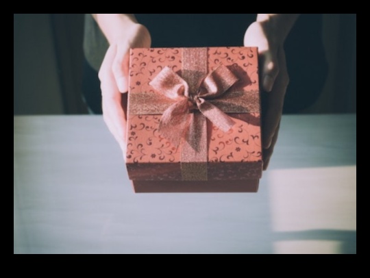 Δημιουργικές αναμνήσεις που ξετυλίγουν τις έννοιες ειδικών δώρων 1 Δημιουργικές αναμνήσεις: Αποκάλυψη ειδικών ιδεών δώρων